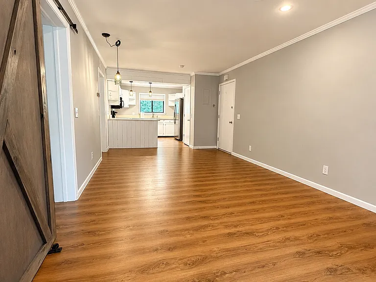 23 Lake Dr #F8 — Photo 5