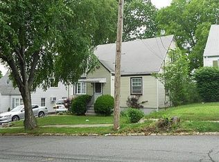 802 Ruth St, Bridgeport, CT 06606