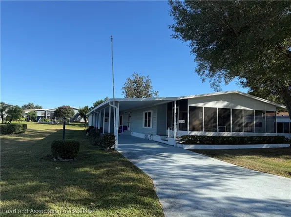 27 Venetian Pkwy, Lake Placid, FL 33852