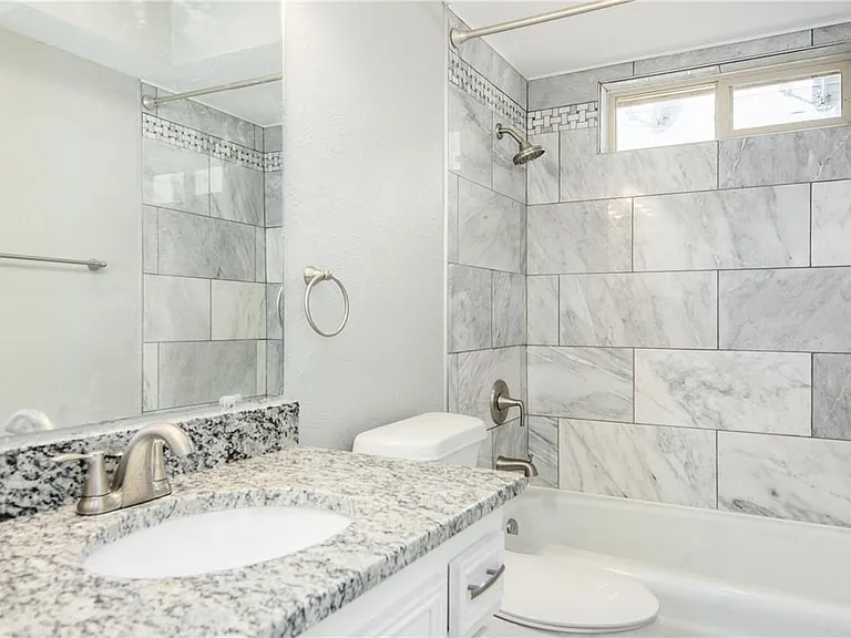 2808 Golfing Green Dr — Photo 21