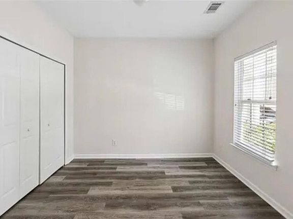 5th image of 585 McWilliams Rd #1605