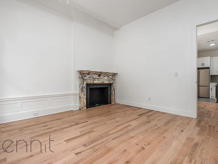 123 8th Ave #1F — Photo 6