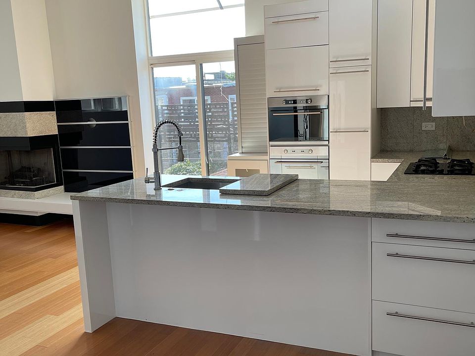 1st image of 2541 W Chicago Ave #1R