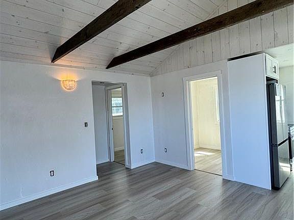 5th image of 854 Matunuck Beach Rd