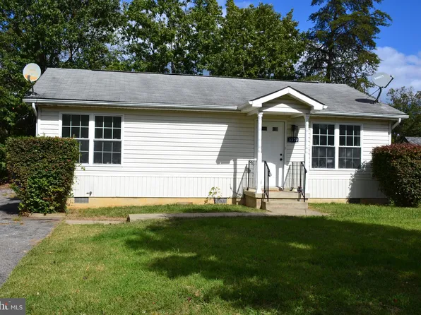 3370 Lox St, Indian Head, MD 20640
