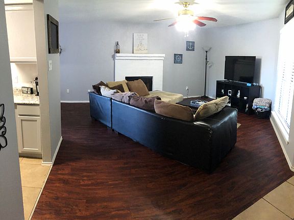 4th image of 7122 Premont St #202