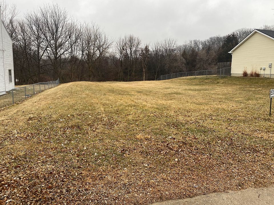 1st image of 82 Opal Dr