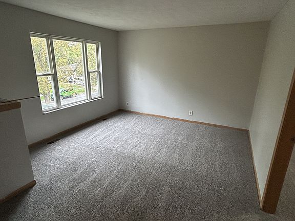 5th image of 2910 N 42nd St #2