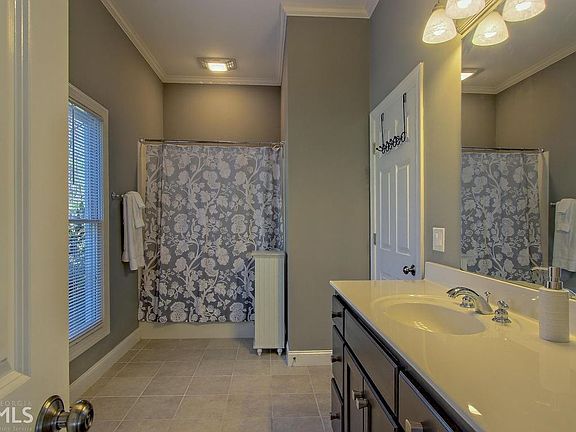 4th image of 1154 Northridge Dr