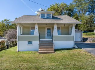 105 5th Ave, Galax, VA 24333
