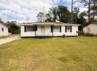 1409 Southwood Dr, Valdosta, GA 31601