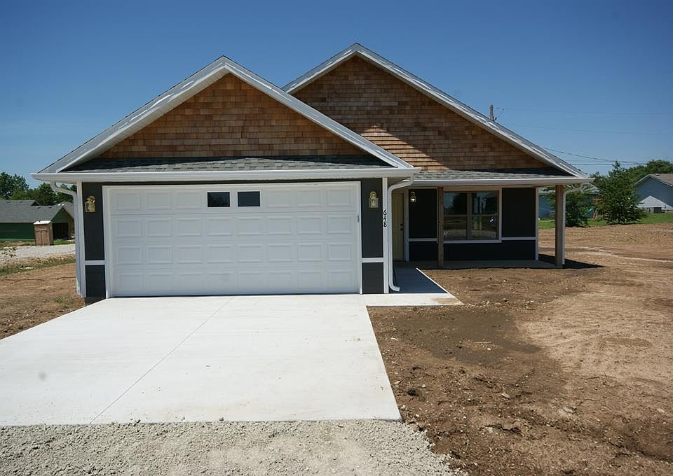 1st image of 648 32nd Street Pl