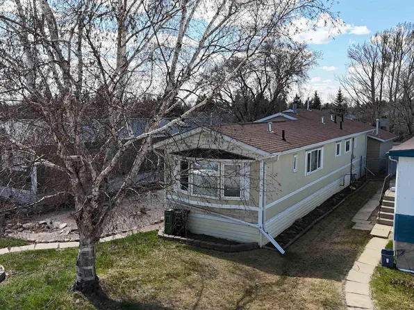 192 Lee Ridge Rd NW, Edmonton, AB T6K 0M9