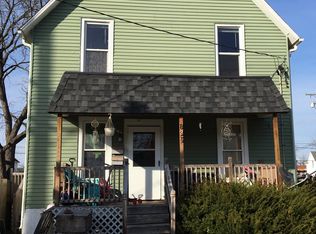 825 Grove St, Dekalb, IL 60115