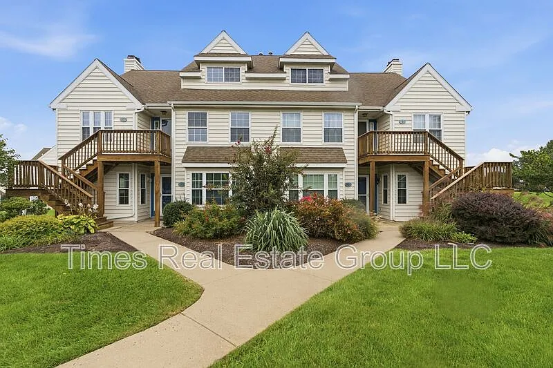 601 Lexington Way