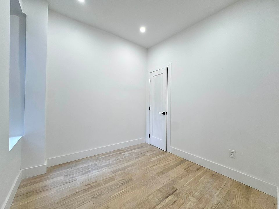 1st image of 1588 Eastern Pkwy APT 3