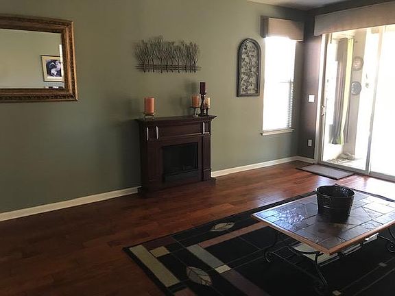4th image of 1700 Cosenza Dr