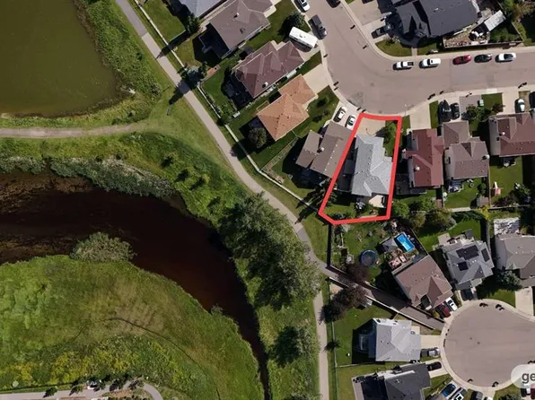 84 SW Willowbrook Cres NW, Airdrie, AB T4B 2S4