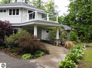 13620 Heller Valley Dr, Traverse City, MI 49686