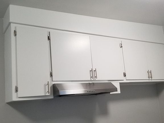 4th image of 434 W Plymouth St APT 4