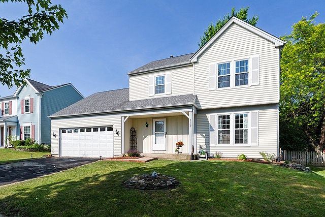 1st image of 3152 Village Green Dr