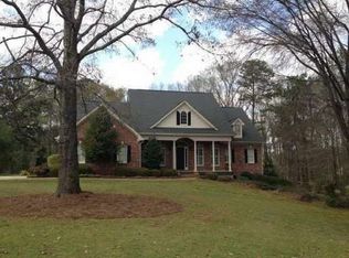 105 Meadow Trl, Social Circle, GA 30025