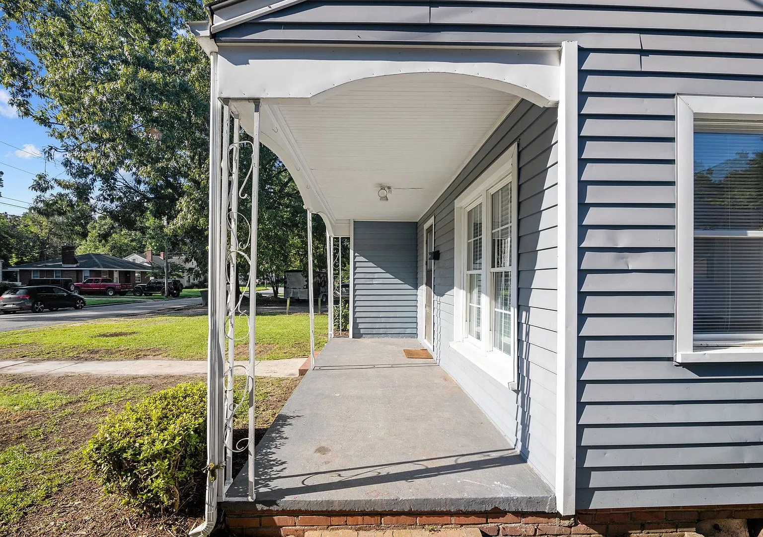 Avavilable Now- 7/21/25: 3br House Near Ecu, On The Grid! — Photo 3