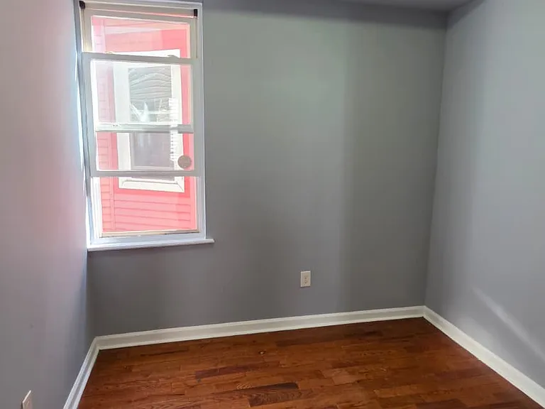 39 Seymour Ave #2 — Photo 7