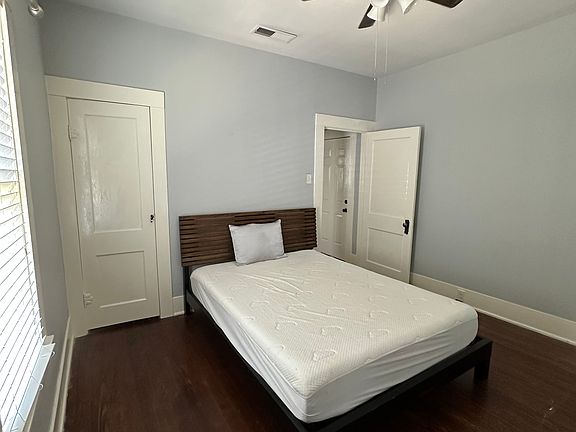 Bedroom with plenty of space (queen size bed not included in rental)