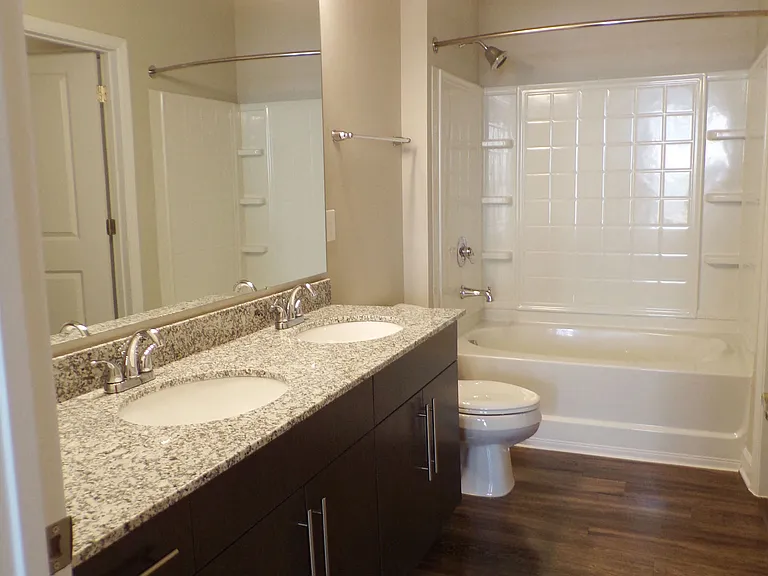 Clairmont at Trinity — Photo 175
