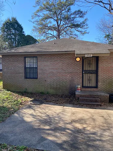 3218 Cotton St Photo 1