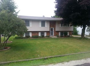 536 Garnett Ave, Winthrop Harbor, IL