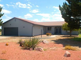 324 W Scarsboro Dr, Pueblo West, CO 81007