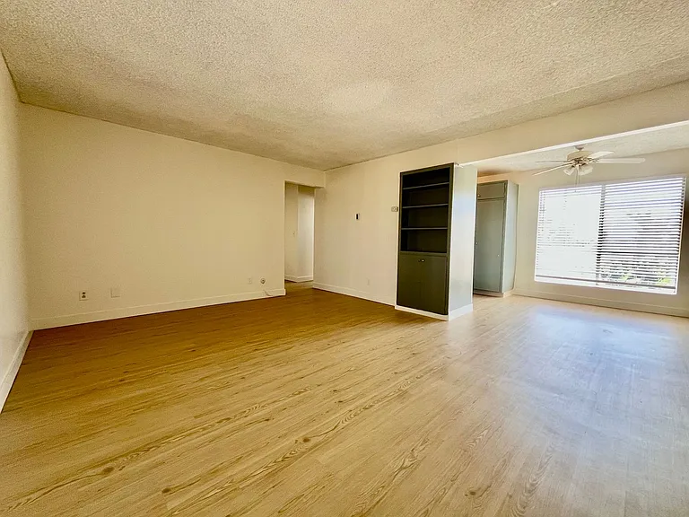 4036 Oregon St — Photo 13