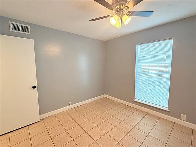 6320 Riverside Dr #233 — Photo 13