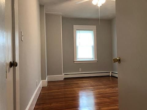 4th image of 250 Fruit Hill Ave