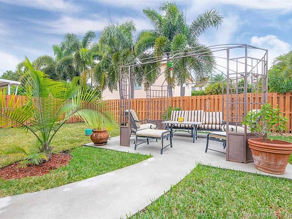 3rd image of 20354 SW 88th Ct