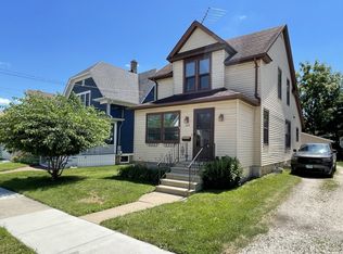 622 Roosevelt Ct, Sycamore, IL 60178