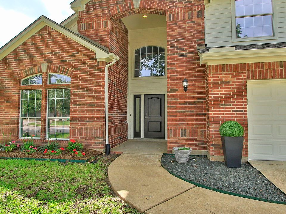 1st image of 1210 Berwick Manor Ct