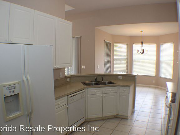 3rd image of 1749 NW 17th Ter