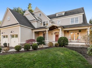 12 Haven St, Dover, MA 02030