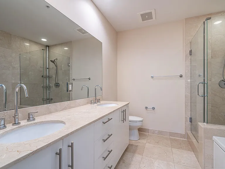 550 Okeechobee Blvd #LPH-06 — Photo 17