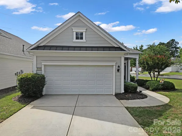 16353 Raven Crest Dr, Fort Mill, SC 29715