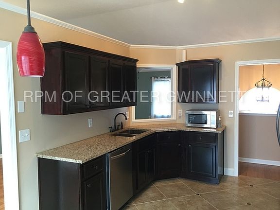 2nd image of 630 Heathgate Dr