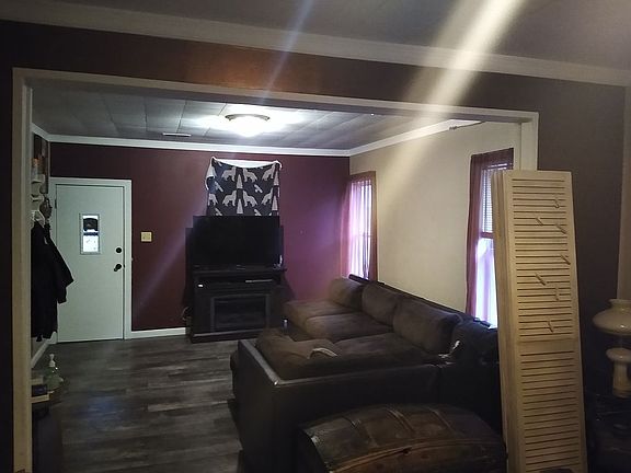 2nd image of 532 Taylor Ave