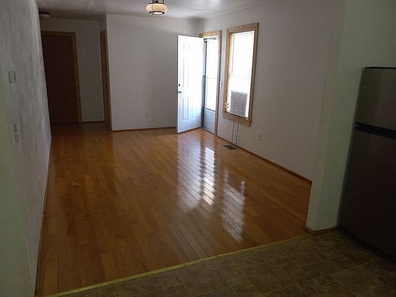 3rd image of 4570 W Ozark Trl