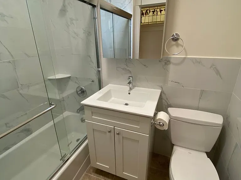 2233 Larkin St #1 — Photo 5