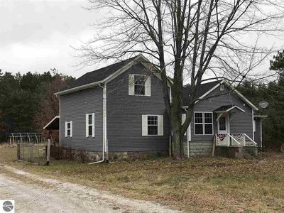 982 W Wilke Rd, Rothbury, MI, 49452