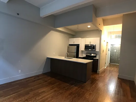 Rented by City Vista Inc | media 28