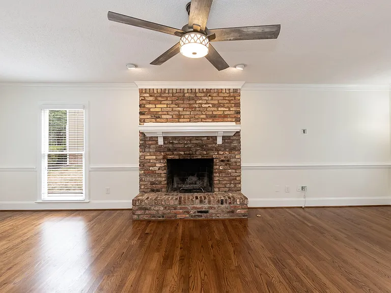 2621 Sawmill Rd — Photo 8
